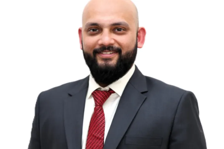 Dr. Mrinal Prakash, Orthopedics specialist
